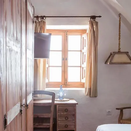 Tugasa Convento San Francisco 3*