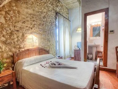 Tugasa Convento San Francisco Hotel